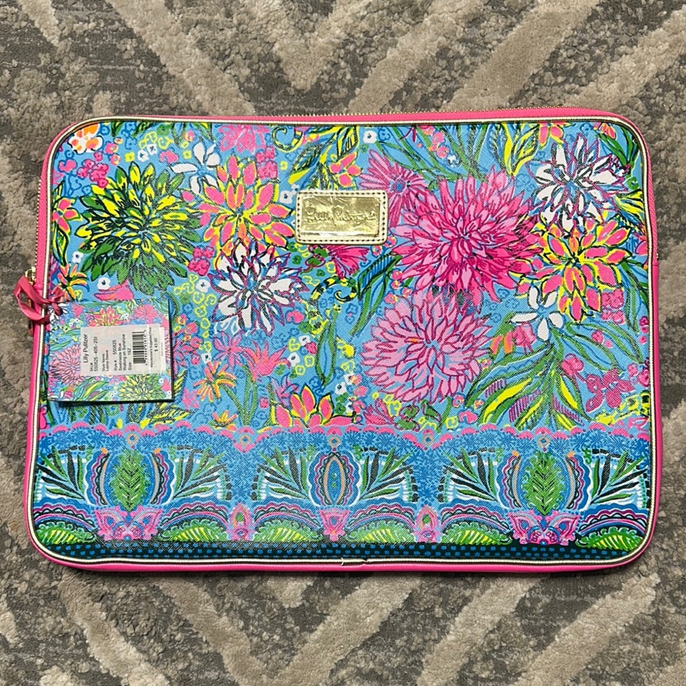 Lilly Pulitzer Blue and Pink Laptop Sleeve with Tropical Design